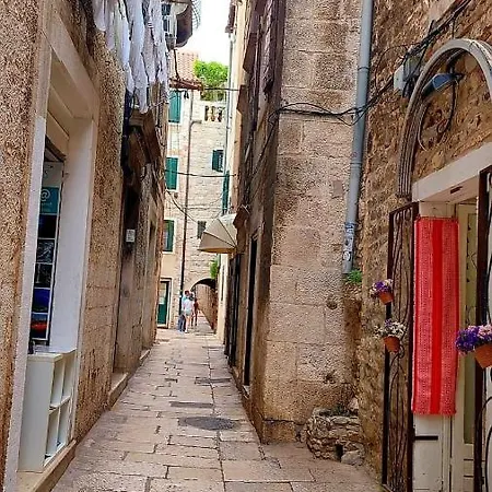 Golden Dream In Diocletian Palace Appartement Split